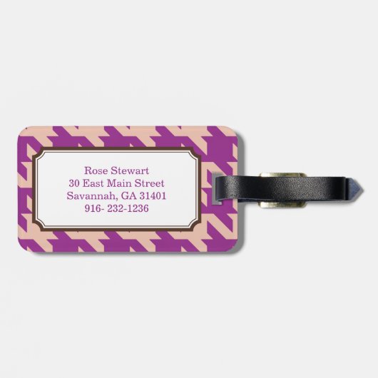 Stout modern paars houndstooth met monogram bagagelabel (Achterkant horizontaal)