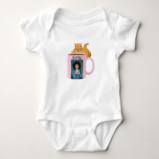 Stoute Eekhoorn #135 Baby Koffie Romper (Voorkant)