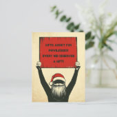 Stoute man protesteert tegen kerstman feestdagenkaart (Staand voorkant)