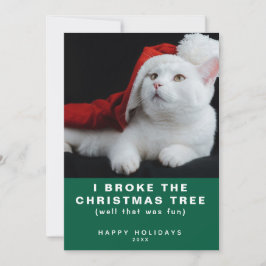 Stoute witte kat met een rode kerstmuts Modern Feestdagenkaart