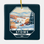 Stowe Vermont Winter Vintage Keramisch Ornament<br><div class="desc">Stowe Winter kunstontwerp met het winterlandschap.</div>