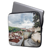 Straat in Praag Laptop Sleeve (Voorkant Links)