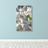 Straat met trulli-huizen in Alberobello, Puglia Canvas Afdruk (Insitu (Houten vloer))