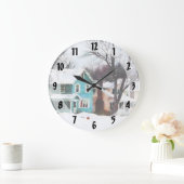 Straat na sneeuw grote klok (Huis)