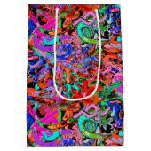 Straatachtige graffiti met kroon en naam medium cadeauzakje (Achterkant)