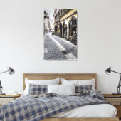 Straatbeeld in oude stad, Frankrijk Canvas Afdruk (Insitu (Slaapkamer))