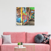 Straatkunst verlaten gebouw gepersonaliseerd canvas afdruk (Insitu (Woonkamer))
