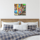 Straatkunst verlaten gebouw gepersonaliseerd canvas afdruk (Insitu (Slaapkamer))