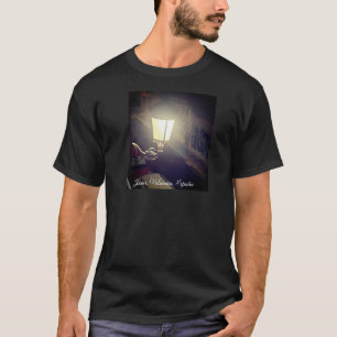 Straatlicht in Jezus T-shirt
