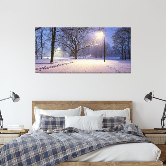Straatlichten en sneeuwbomen canvas afdruk (Insitu (Slaapkamer))