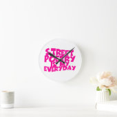 Straatpoëzie is mijn alledag ronde klok (Huis)