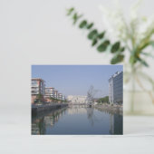 Straatsburg overdag briefkaart (Staand voorkant)