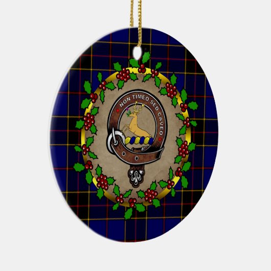 Strachan Badge & Tartan Gepersonaliseerde Kerstmis Keramisch Ornament (Rechts)