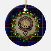Strachan Badge & Tartan Gepersonaliseerde Kerstmis Keramisch Ornament (Voorkant)