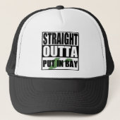 Straight Outta in Bay Trucker Pet (Voorkant)