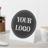 Strak, modern, gepolijst en aanpasbaar reclamebord met voetstuk (Insitu)