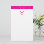 Strakke Witte Stippen op Fel Roze Monogram Briefpapier (Staand voorkant)