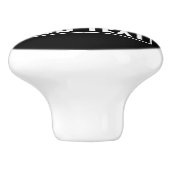 STRAKTE OUTTA - voeg hier jouw tekst/creëer eigen Keramische Knop (Zijkant)