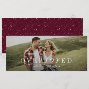 Stralend save the date verlovingsfoto