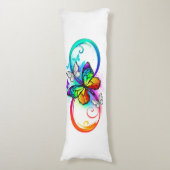 Stralende oneindigheid met regenboog vlinder lichaamskussen (Voorkant Verticaal)
