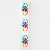 Stralende oneindigheid met regenboogvlinder spandoek (Verticaal)