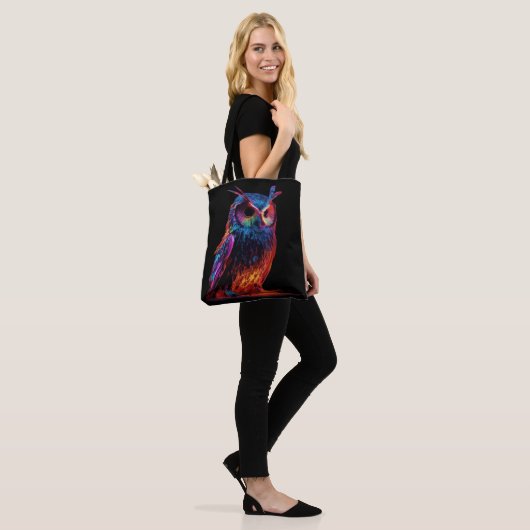 Stralende Uil Tote Bag (Op model)