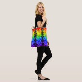 “Straling” – Een abstract trotspatroon Tote Bag (Op model)