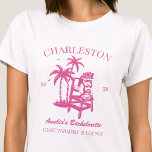 Strand Bachelorette Party Meisjes Trip Roze Custom T-shirt<br><div class="desc">Maak een plons op uw aankomende vrijgezellenfeest met deze prachtige strand vrijgezellenfeest gepersonaliseerde t-shirts. Of je nu een stranduitstap, een meisjesvakantie of een beste vriendenvakantie viert, deze custom beach bachelorette party t-shirts zijn de perfecte aanvulling op je onvergetelijke uitje. Voeg een persoonlijke touch toe aan uw vrijgezellenfeestkleding met aangepaste naam,...</div>