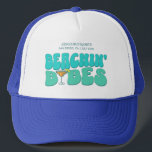 Strand Bachelorette Party Strand Babes Bruidsmeisj Trucker Pet<br><div class="desc">Maak een plons op uw aankomende vrijgezellenfeest met deze prachtige strand vrijgezellenfeest gepersonaliseerde koopwaar. Of je nu een stranduitstap, een meisjesvakantie of een beste vriendenvakantie aan het vieren bent, deze custom beach bachelorette party merchandise is de perfecte aanvulling op je onvergetelijke uitje. Voeg een persoonlijke touch toe aan je vrijgezellenfeestsouvenir...</div>