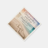 Strand bruiloft harten in zand gepersonaliseerd servet (Hoek)