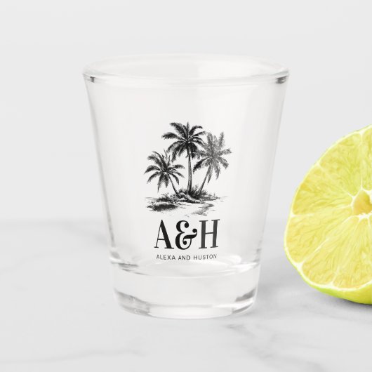 Strand Bruiloft Monogram Elegante Eenvoudige Palmb Shot Glas (Voorkant)