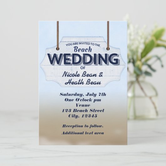 Strand Bruiloft Wit Hout Teken Tropische Uitnodigi Kaart (Staand voorkant)
