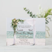 Strand Bruiloftprieel Bloemen Bruiloft Uitnodiging (Staand voorkant)
