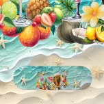 Strand Cocktail Tropische vruchten Ocean Wave Zees Persoonlijk Skateboard<br><div class="desc">Een tropisch strand skateboard voor een liefhebber die van schaatsen houdt. Perfect voor een geschenk om je laatste vlucht voor de ring te herdenken. Nodig uit, geniet en vier met uw naaste en dierbaarste familie, vrienden. Ideaal cadeau voor "tropische oceaangolven" / "beach cocktail" thema. Het ontwerp beschikt over tropisch strand,...</div>