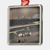 Strand digitaal effect van stijl "impressie"  metalen ornament (Links)