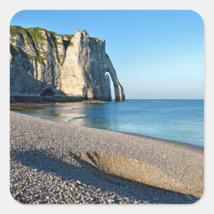 strand en klif van Etretat in France Postca Vierkante Sticker