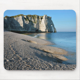 strand en klif van Etretat in Frankrijk Muismat