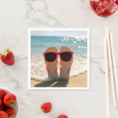 Strand Flip-flops met Rode Zonnebril Servet (Insitu)