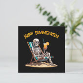 Strand Lounge Skelet Halloween Wenskaart Kaart (Staand voorkant)