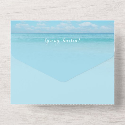 Strand met harten op het Zandhuwelijk All In One Uitnodiging (Achterkant)