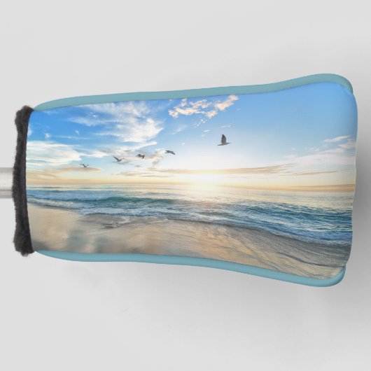 Strand met vogels die over het water vliegen Putte Golfheadcover (Voorkant)