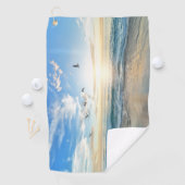 Strand met vogels vliegen over het water Handdoeke Golfhanddoek (Insitu)