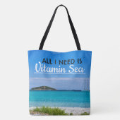 strand met witte zand met turkooiswater en zeilboo tote bag (Achterkant)