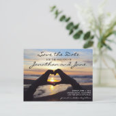 Strand Oceaan Liefde Hart Bruiloft Save the Date Aankondigingskaart (Staand voorkant)