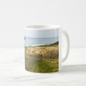 strand op Cape Cod Massachusetts Koffiemok (Voorkant rechts)