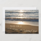 strand op Sunset Wedding Vow Renewal Uitnodigingen (Voorkant)