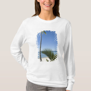 Strand op vasteland Aitutaki, Cookeilanden T-shirt