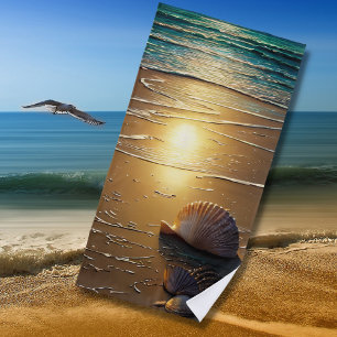 strand op zonsondergang met planken op zand strandlaken