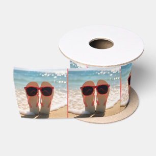 Strand slippers met rode zonnebril satijnen lint