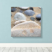 Strand steentjes verpakt canvas print (Insitu (Houten vloer))